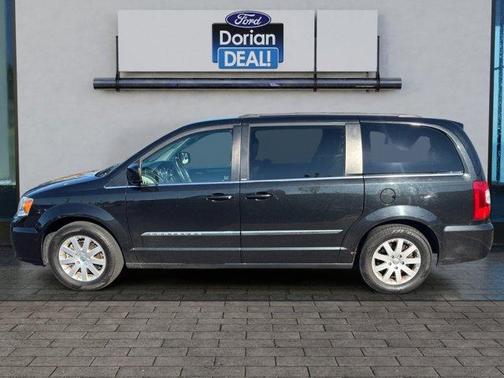 2014 Chrysler Town & Country Touring