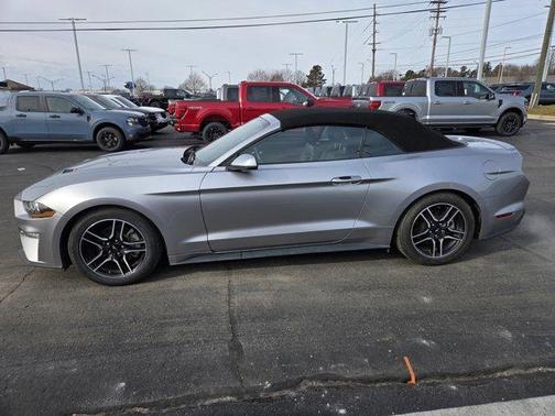 2022 Ford Mustang EcoBoost Premium