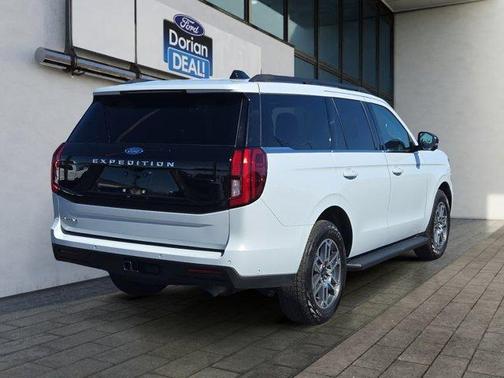 Silver 2025 Ford Expedition Active