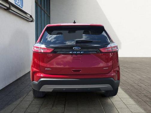 Red 2024 Ford Edge SEL