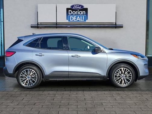 2022 Ford Escape PHEV SE