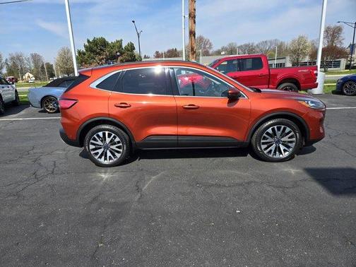 2020 Ford Escape Titanium