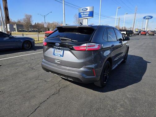 2022 Ford Edge ST-Line