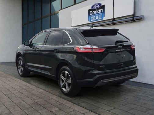 Forged Green Metallic 2023 Ford Edge SEL