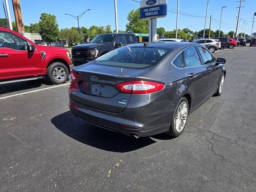 2015 Ford Fusion SE