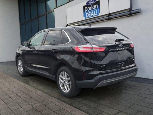 Agate Black Metallic 2024 Ford Edge SEL