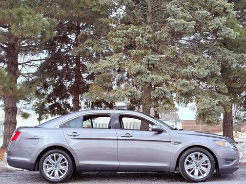 2011 Ford Taurus Limited