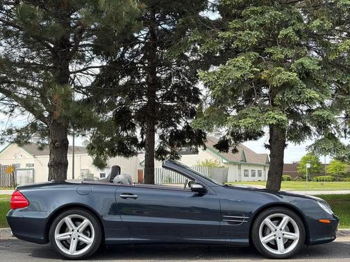 Deep Blue 2006 Mercedes-Benz SL-Class 2dr Roadster 5.0L