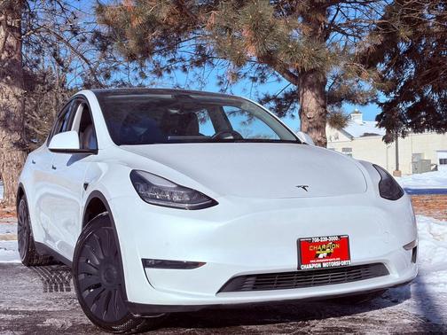 2021 Tesla Model Y Standard Range Rear-Wheel Drive
