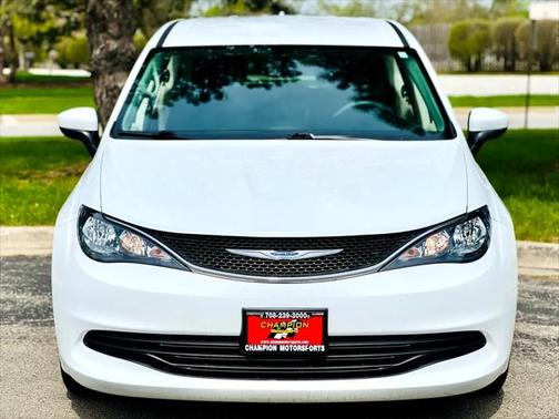 2017 Chrysler Pacifica LX