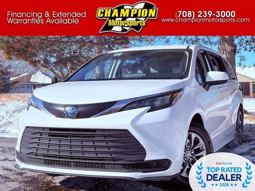 2024 Toyota Sienna LE