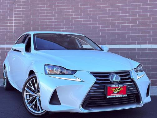 2018 Lexus IS 300 Base