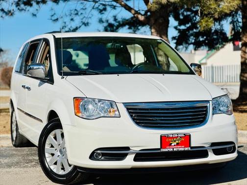 2012 Chrysler Town & Country Touring-L
