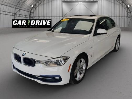 2018 BMW 330e iPerformance