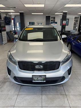 Sparkling Silver 2019 Kia Sorento LX