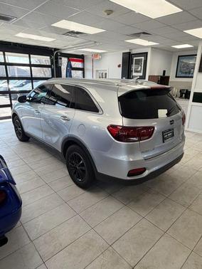 Sparkling Silver 2019 Kia Sorento LX