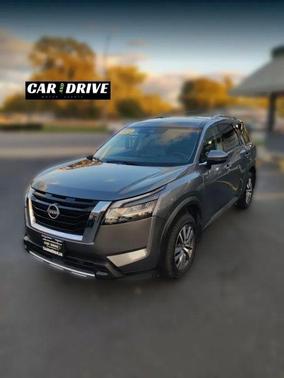 2024 Nissan Pathfinder SL 4WD