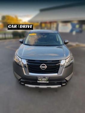 2024 Nissan Pathfinder SL 4WD