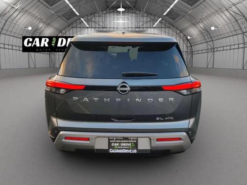 2024 Nissan Pathfinder SL 4WD