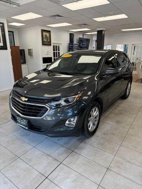 Gray 2018 Chevrolet Equinox LT
