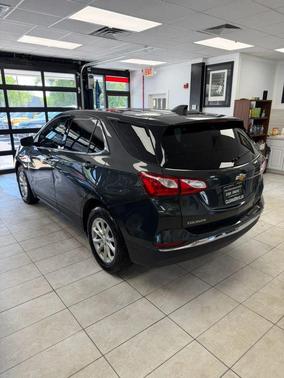 Gray 2018 Chevrolet Equinox LT