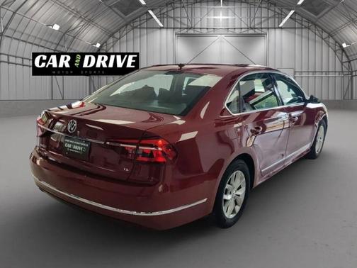 2017 Volkswagen Passat 1.8T S