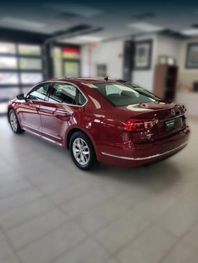 2017 Volkswagen Passat 1.8T S