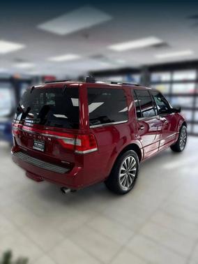 2016 Lincoln Navigator Select
