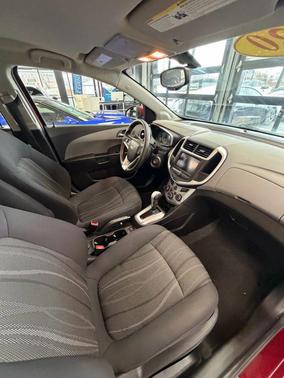2020 Chevrolet Sonic FWD Sedan LT