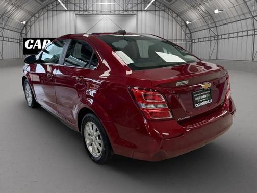2020 Chevrolet Sonic FWD Sedan LT