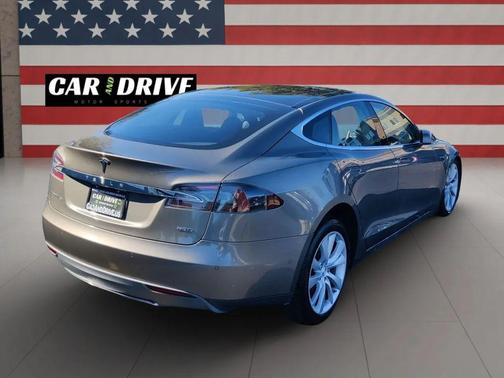 2015 Tesla Model S 85D