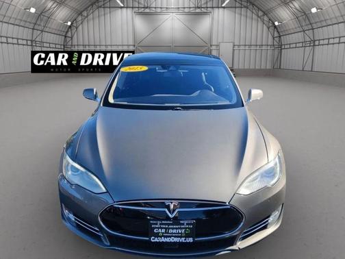 2015 Tesla Model S 85D