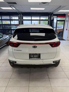 Snow White Pearl 2021 Kia Sportage LX