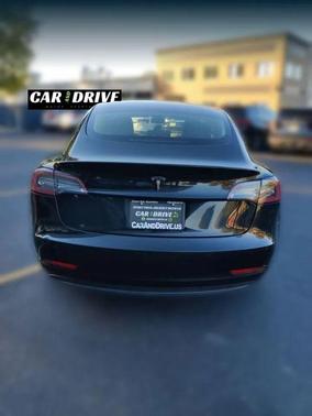2022 Tesla Model 3 Standard Range