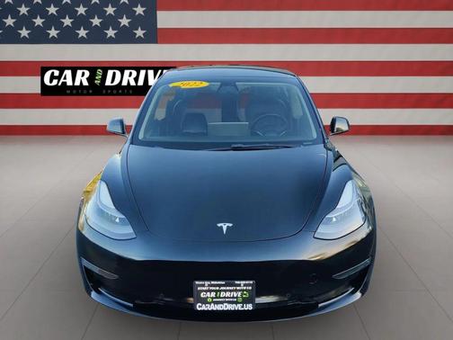 2022 Tesla Model 3 Standard Range