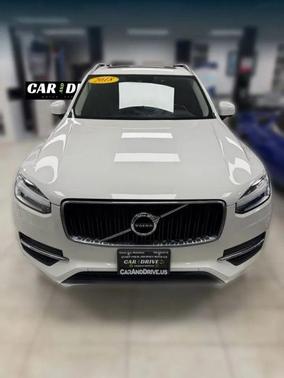 2018 Volvo XC90 T6 Momentum