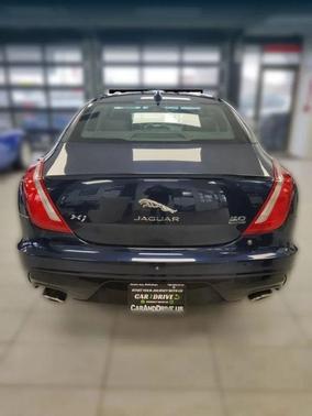 2016 Jaguar XJ XJ R-Sport