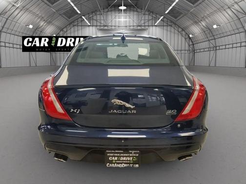 2016 Jaguar XJ XJ R-Sport