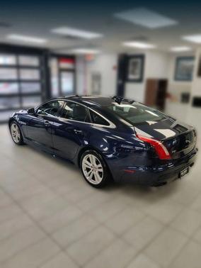 2016 Jaguar XJ XJ R-Sport