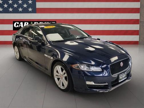 2016 Jaguar XJ XJ R-Sport