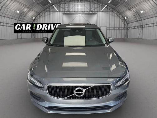 2019 Volvo S90 T5 Momentum