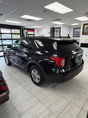 Agate Black Metallic 2023 Ford Explorer XLT