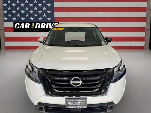 2022 Nissan Pathfinder SV 2WD