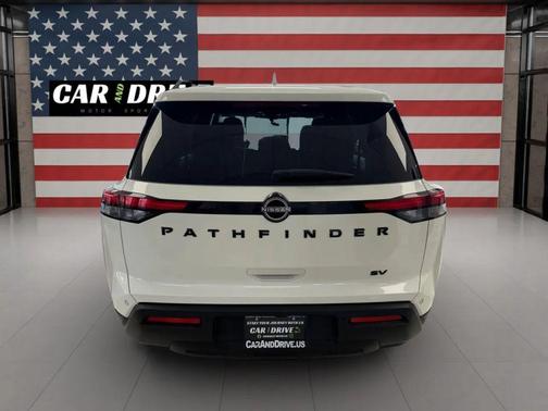 2022 Nissan Pathfinder SV 2WD
