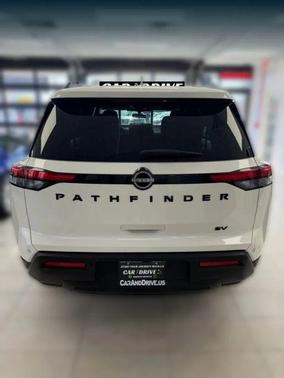 2022 Nissan Pathfinder SV 2WD