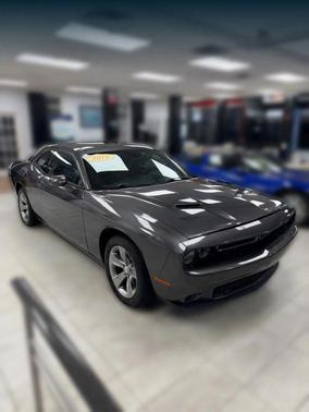 2016 Dodge Challenger SXT