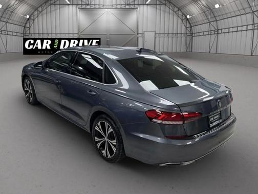 2022 Volkswagen Passat 2.0T SE