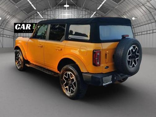 2022 Ford Bronco Outer Banks