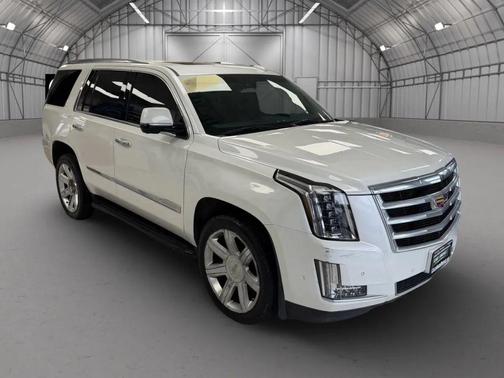 2018 Cadillac Escalade Luxury