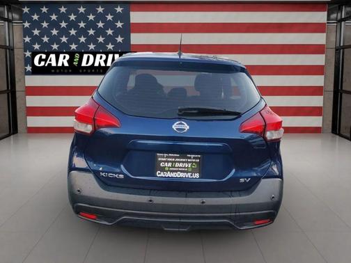 2020 Nissan Kicks SV